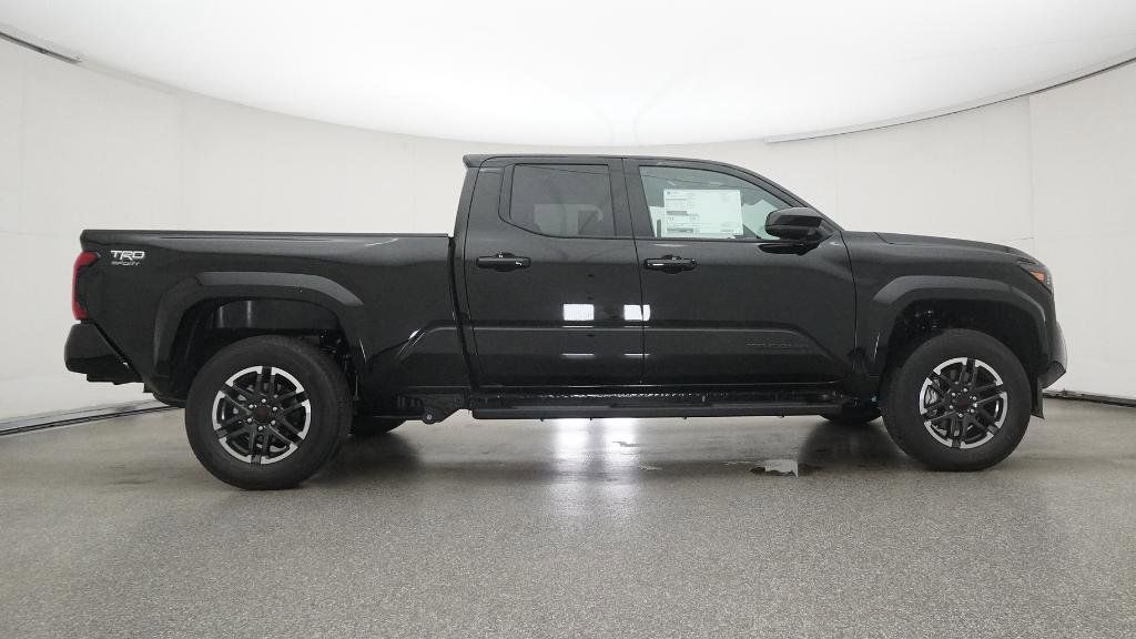 Thumbnail: 2025 Toyota Tacoma - 10