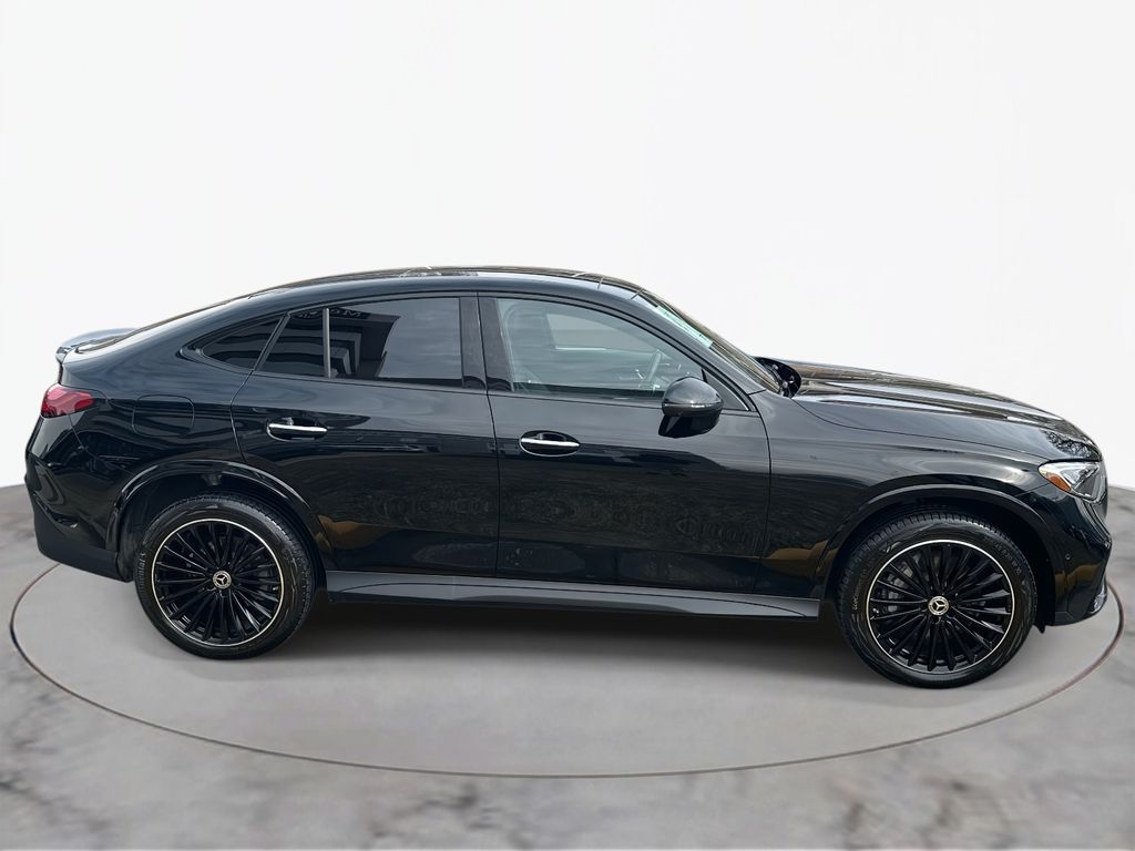 Thumbnail: 2025 Mercedes-Benz GLC - 8