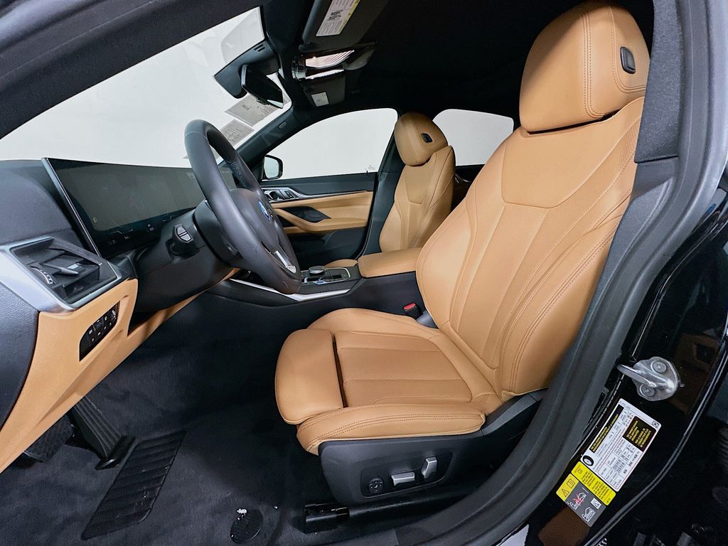 Thumbnail: 2023 BMW i4 - 21