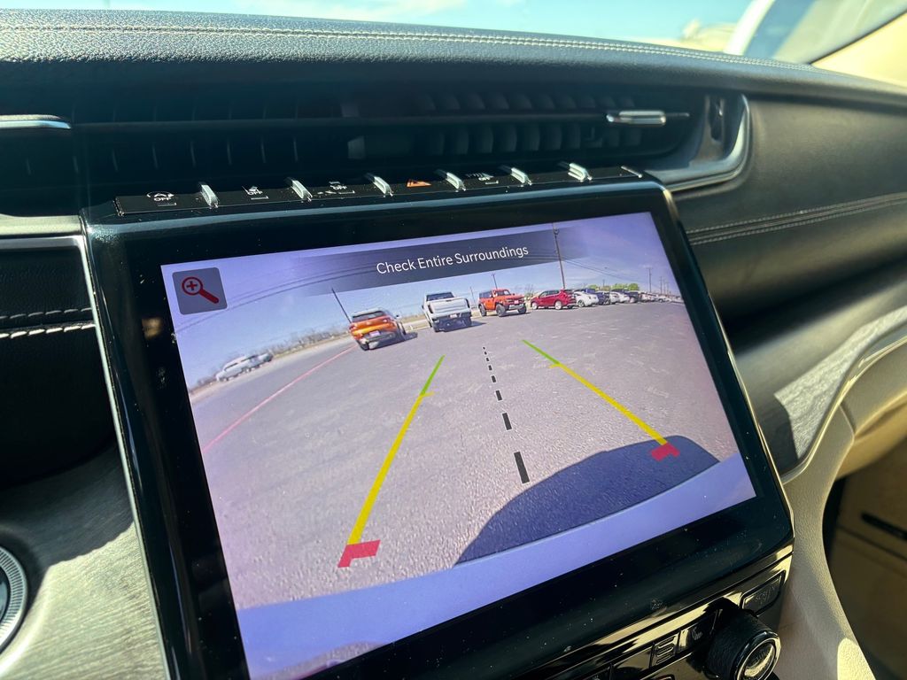 Used Car 2022 Jeep Grand Cherokee L  Limited For Sale Under $30,000 In Austin, Texas