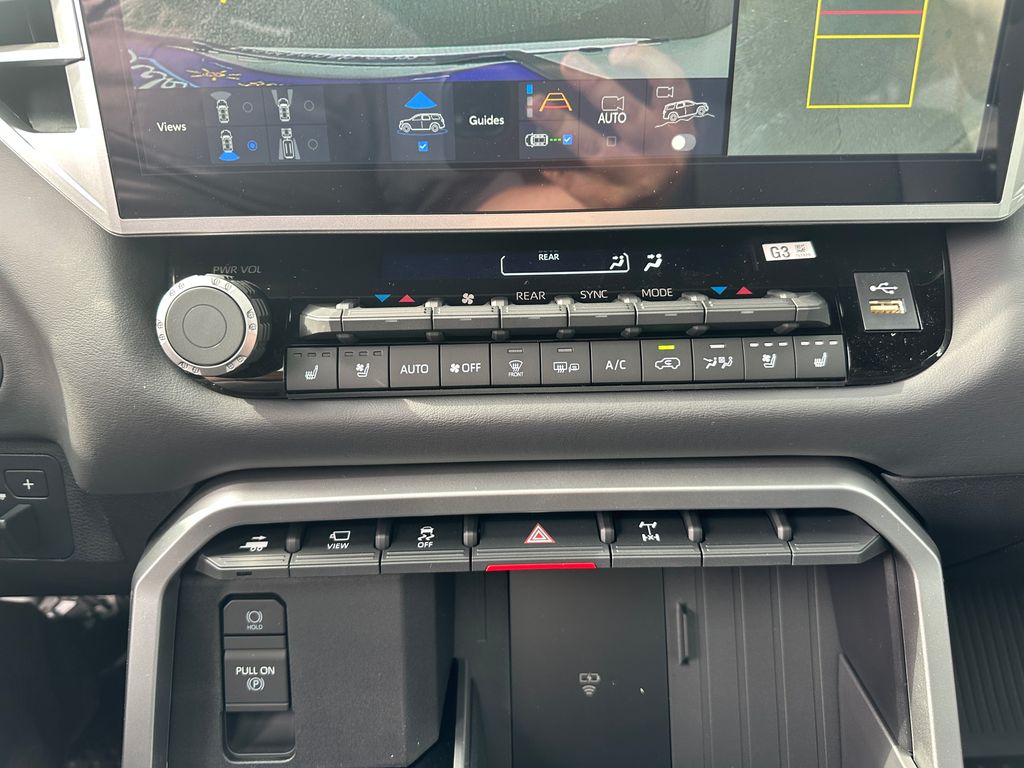 2025 Toyota Sequoia Platinum
