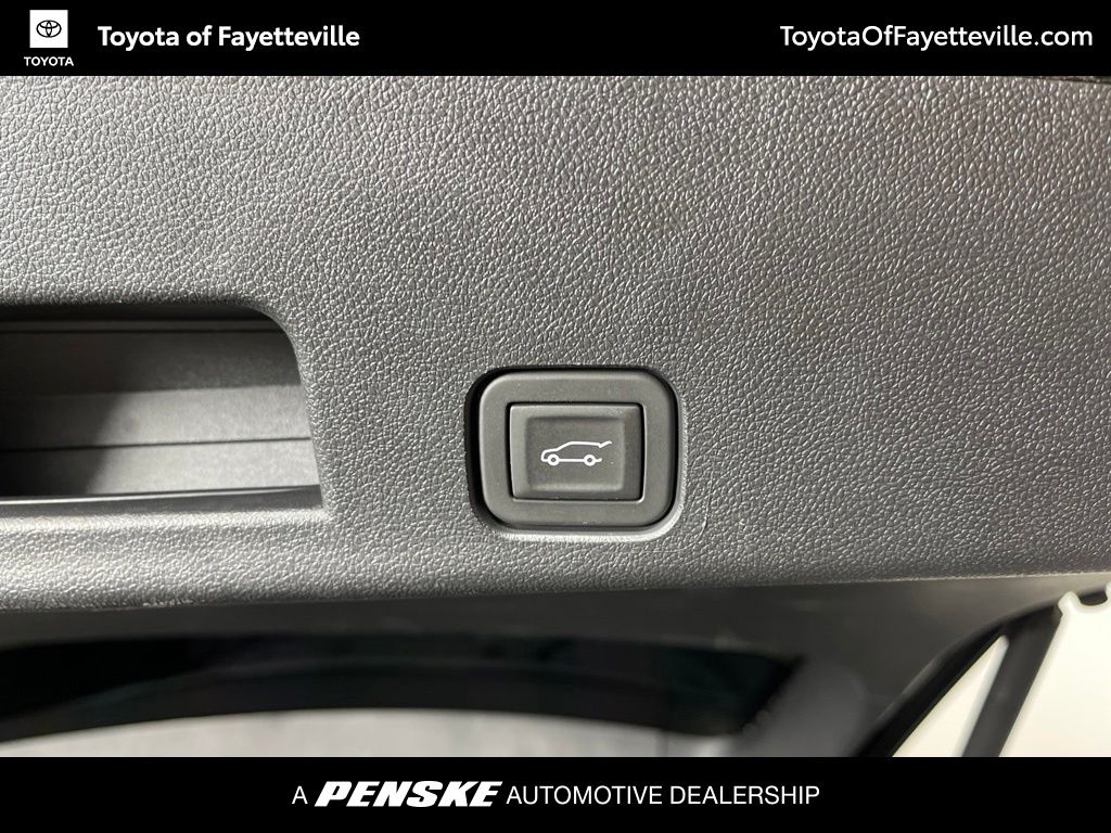 Thumbnail: 2026 Chevrolet Traverse - 26