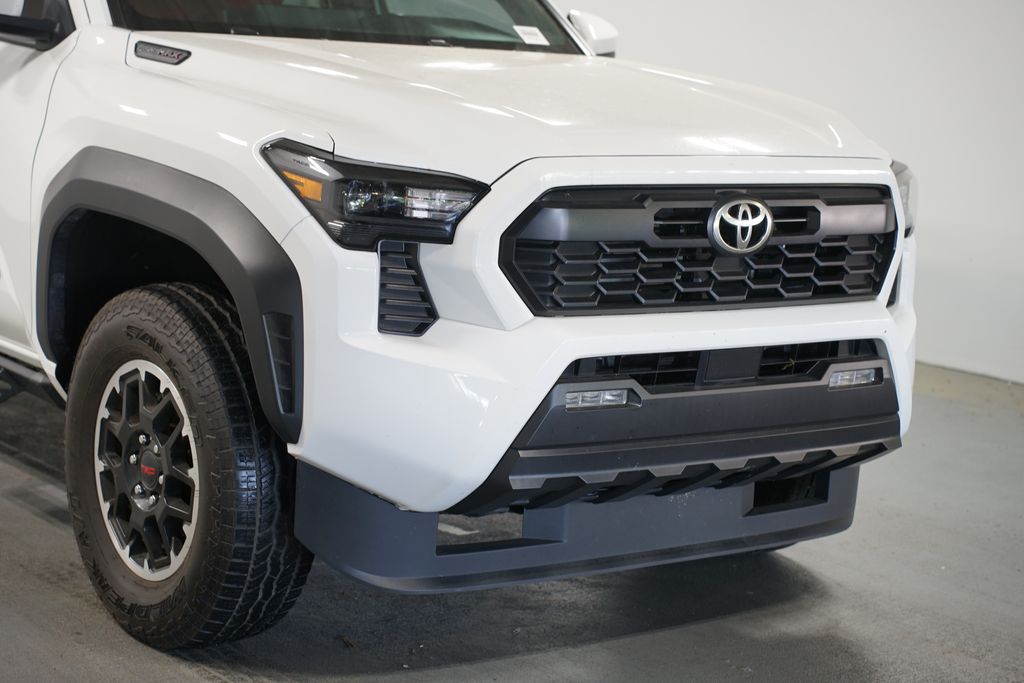 Thumbnail: 2024 Toyota Tacoma - 4