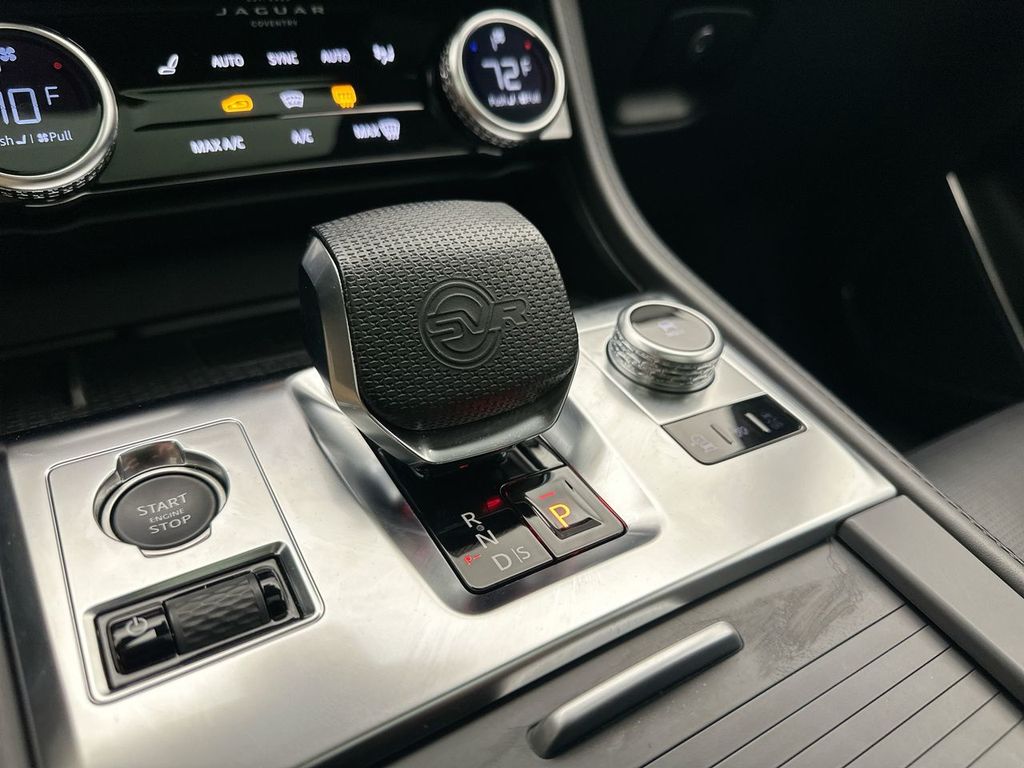 Thumbnail: 2023 Jaguar F-Pace - 12