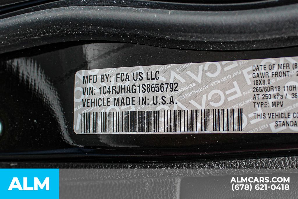 Used 2025 Black Jeep Altitude image 37