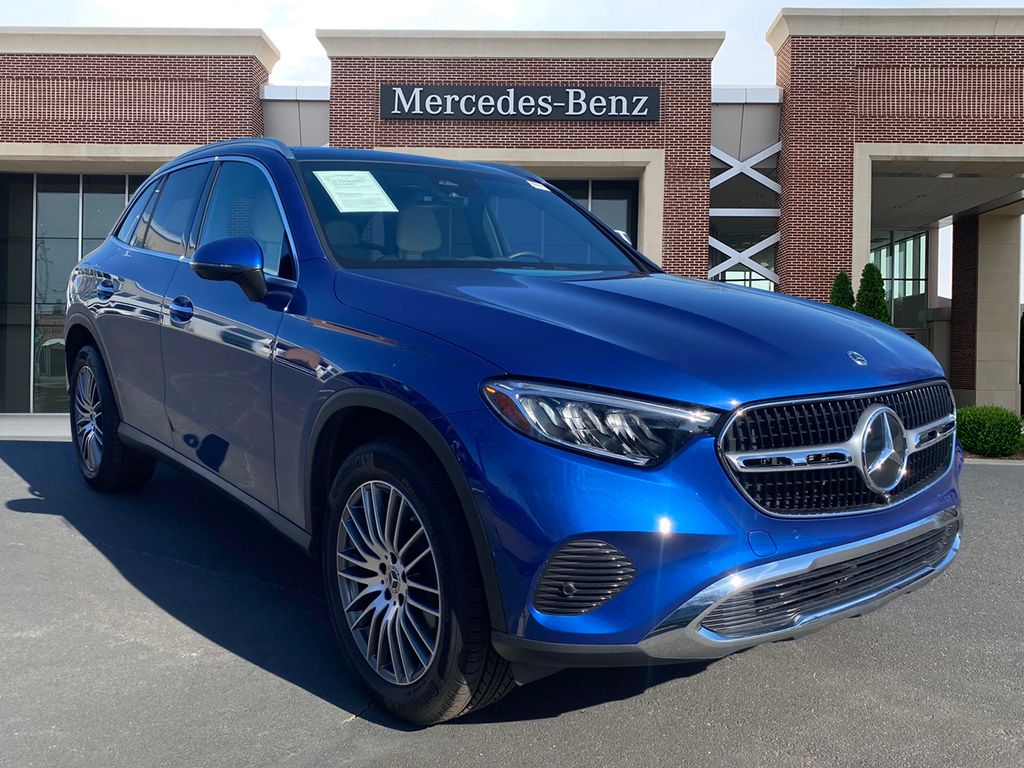 2024 Mercedes-Benz GLC 300 3