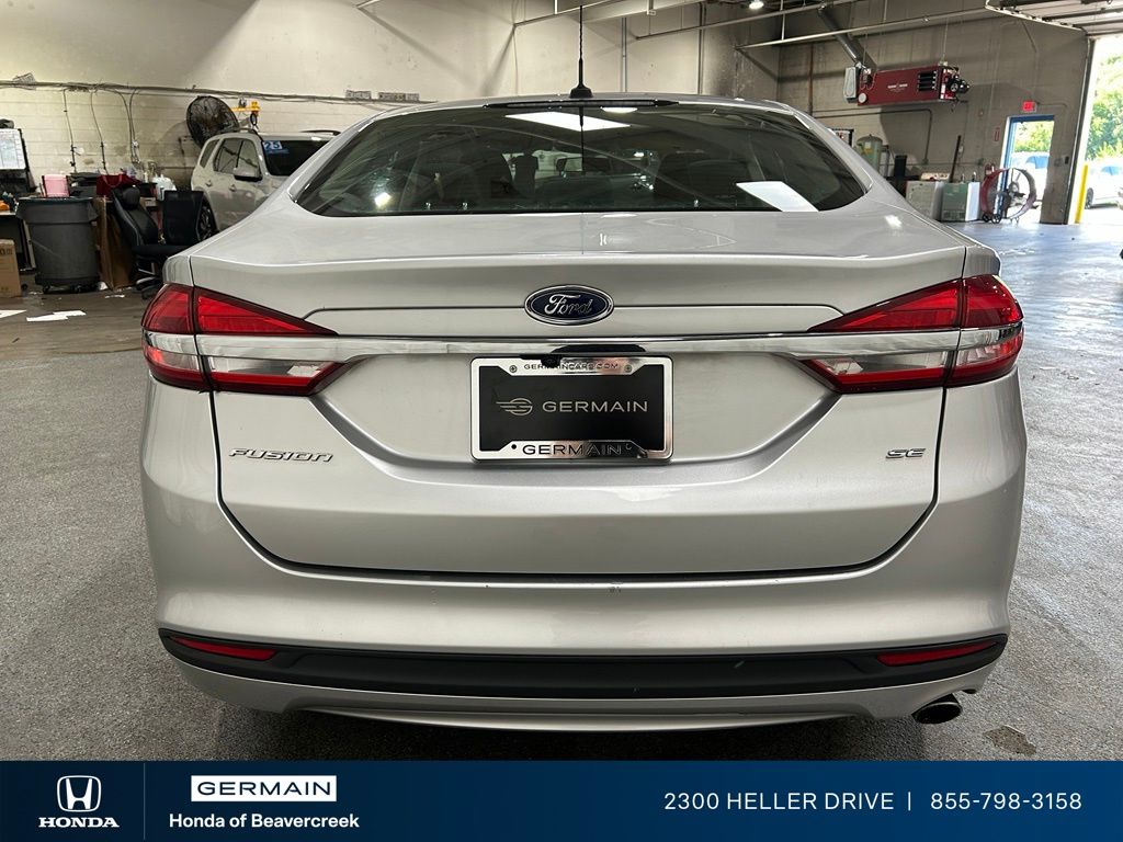 Used 2018 Silver Ford SE image 7