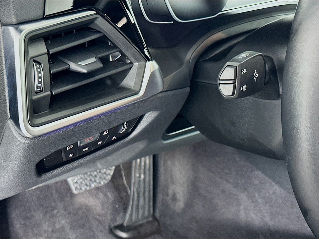 Thumbnail: 2022 BMW 4 Series - 10