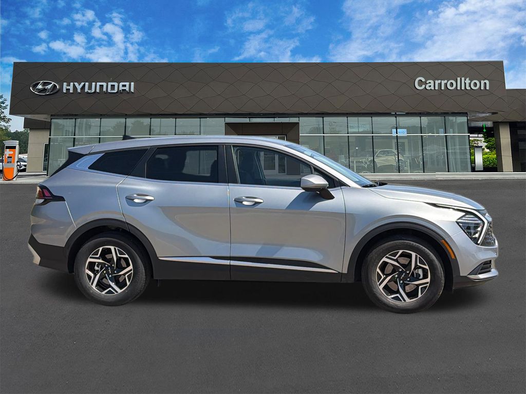 Used 2025 Gray Kia LX image 4