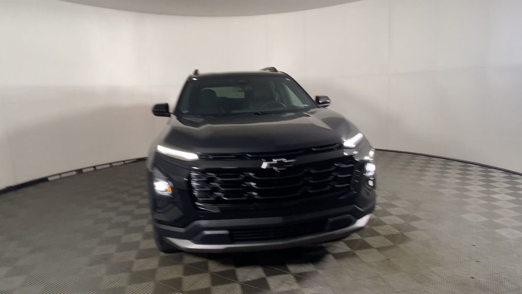 2025 Chevrolet Equinox LT photo