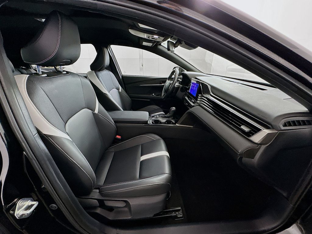 Thumbnail: 2025 Toyota Camry - 28