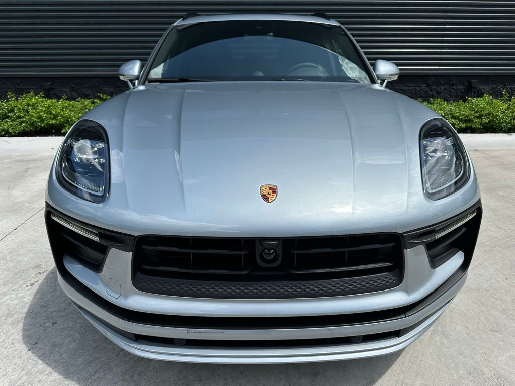 2025 Porsche Macan  7