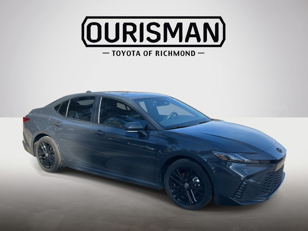 2025 Toyota Camry SE AWD