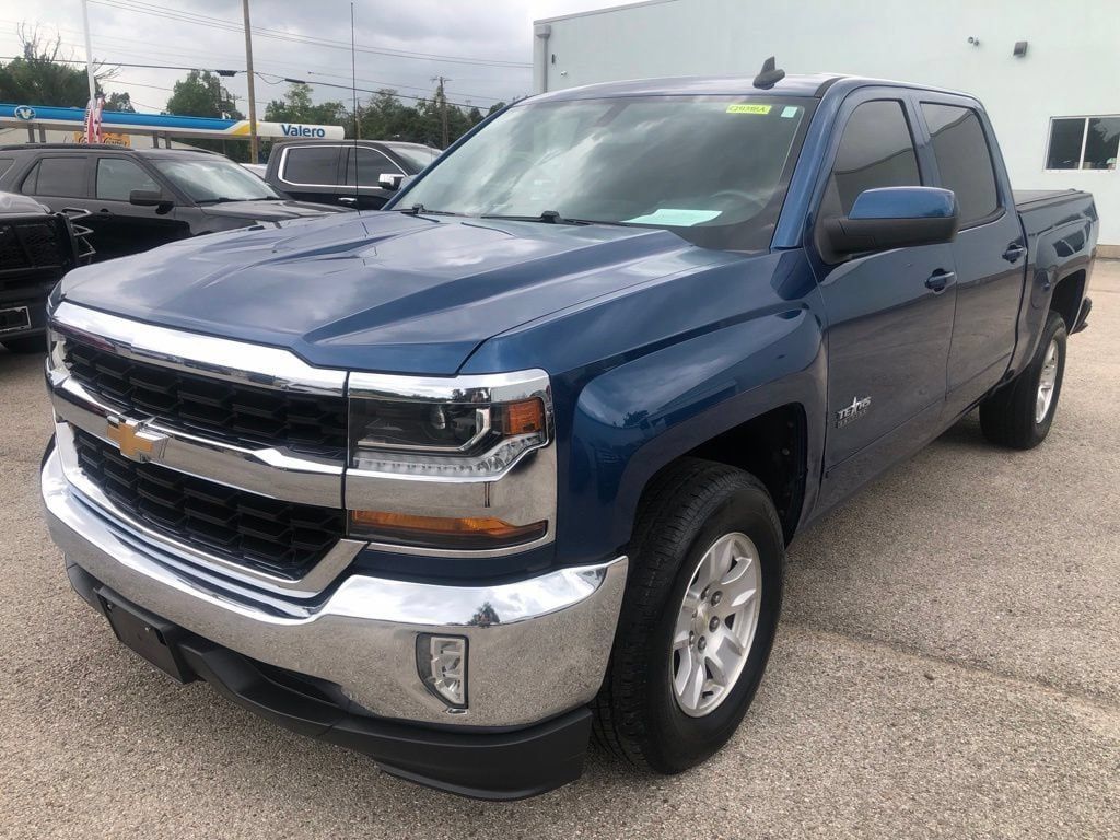Deep Ocean Blue Metallic 2018 Chevrolet Silverado 1500 Pickup Truck 4X2 6-Speed Automatic Overdrive