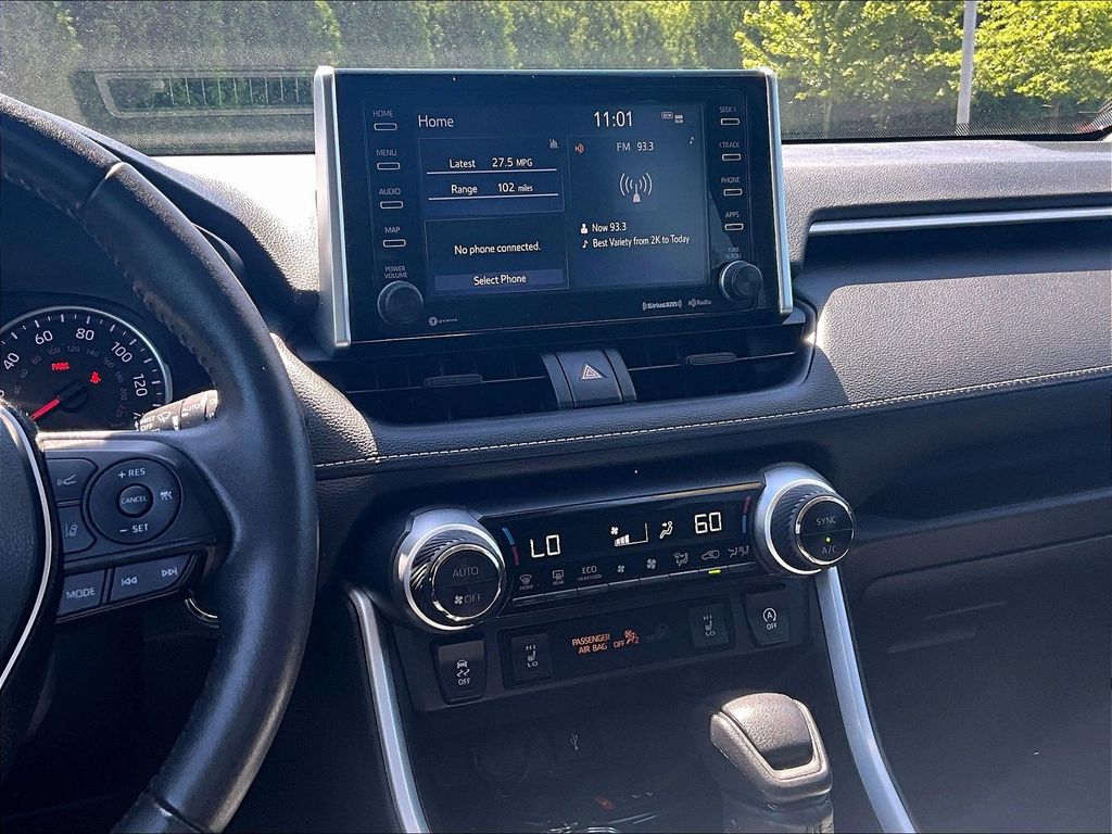 2021 Toyota RAV4 — photo 18
