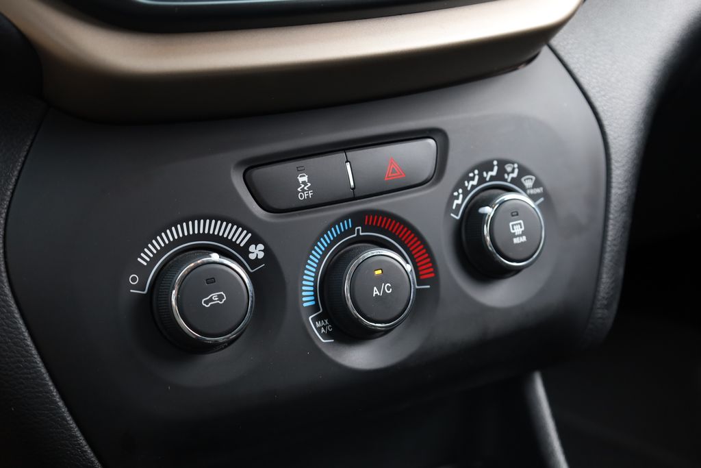 used 2017 Jeep Cherokee car, priced at $8,985