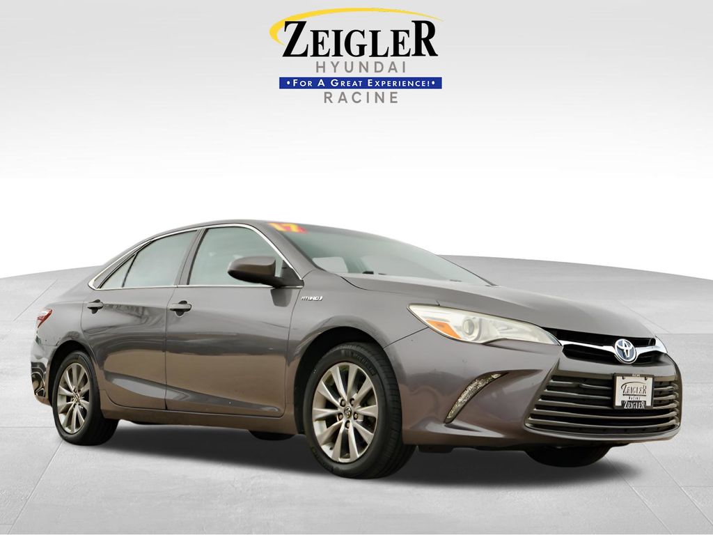 2017 Toyota Camry Hybrid XLE FWD