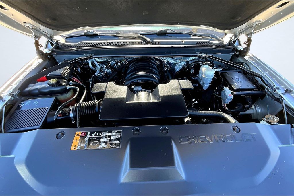 2017 Chevrolet Tahoe LT Silver at Autostrade