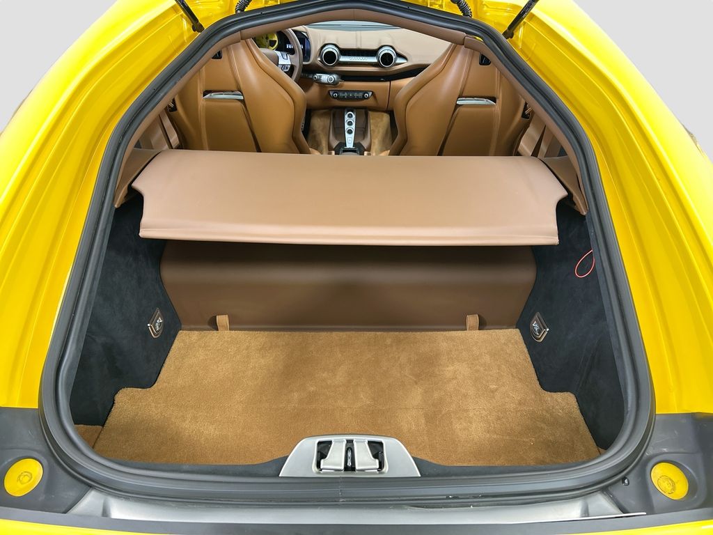 Thumbnail: 2019 Ferrari 812 - 23