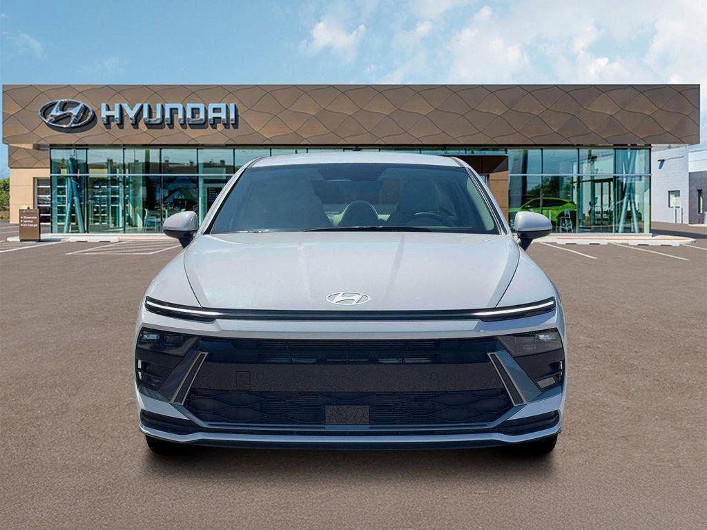 New 2026 White Hyundai SE image 12