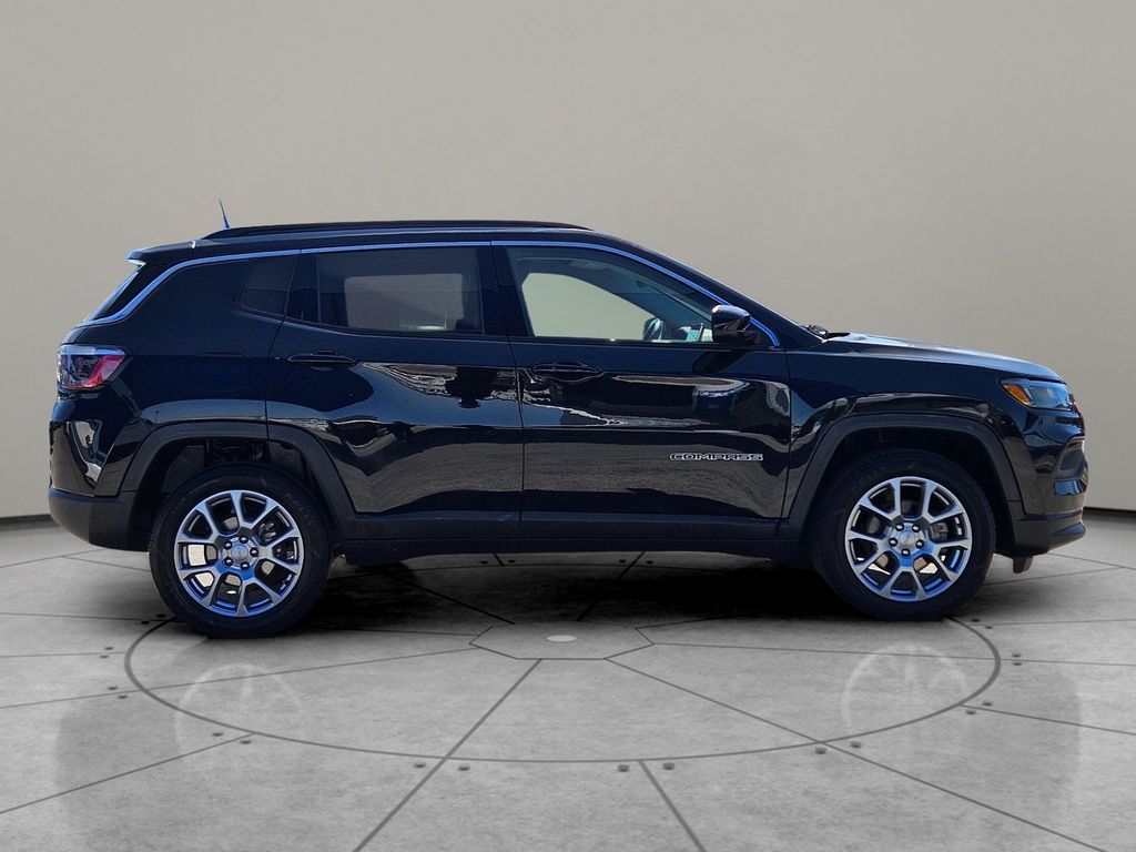 Used Car 2022 Jeep Compass  Latitude Lux For Sale Under $20,000 In San Marcos, Texas