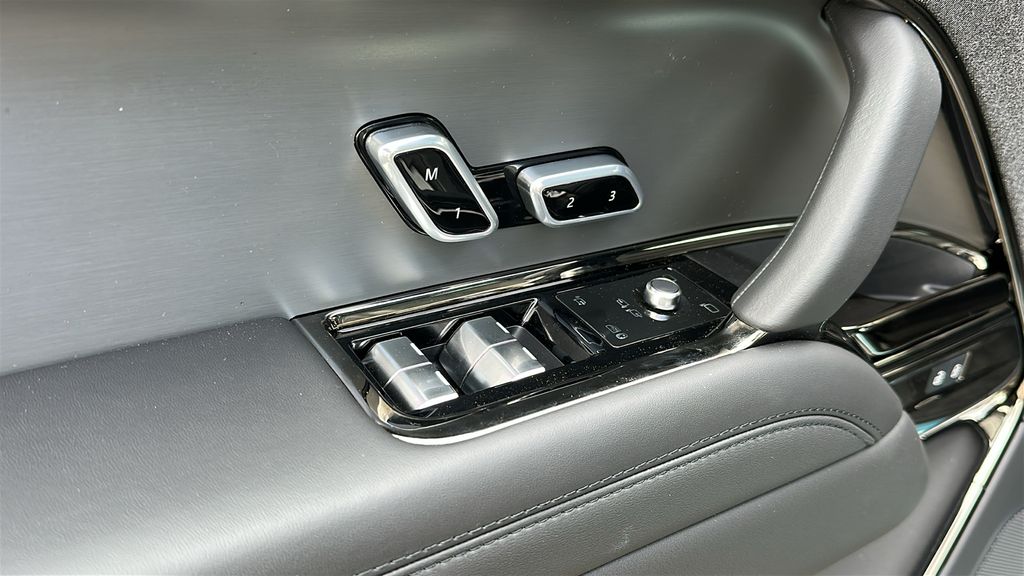new 2025 Land Rover Range Rover Sport car, priced at $111,780