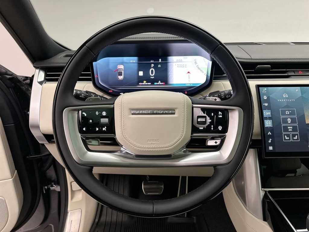Thumbnail: 2026 Land Rover Range Rover - 22
