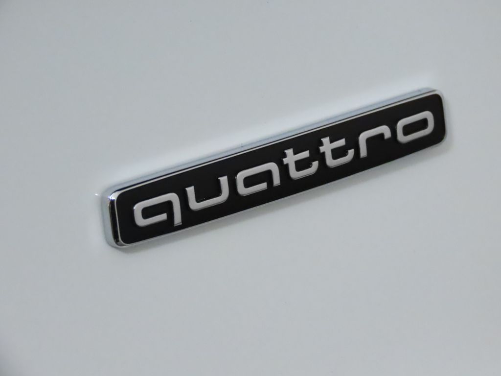 Thumbnail: 2026 Audi Q3 - 10