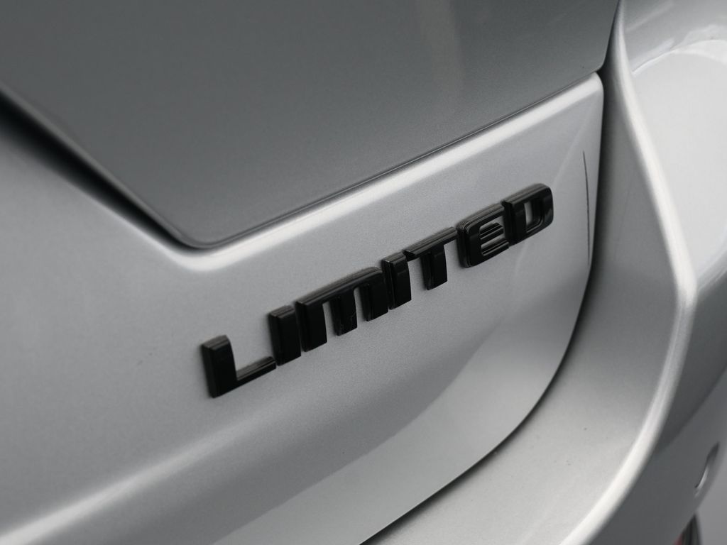 New 2025 Silver Zynith Jeep Limited image 32