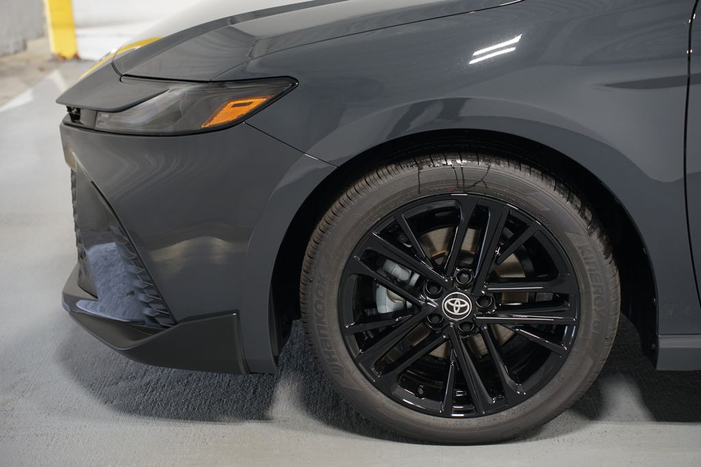 Thumbnail: 2025 Toyota Camry - 5