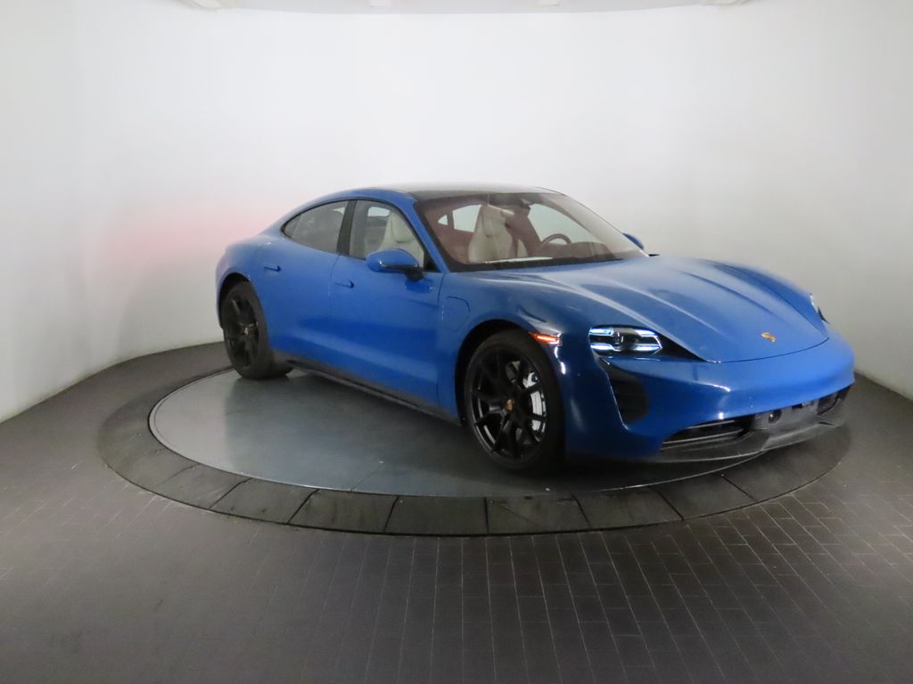 Thumbnail: 2023 Porsche Taycan - 9