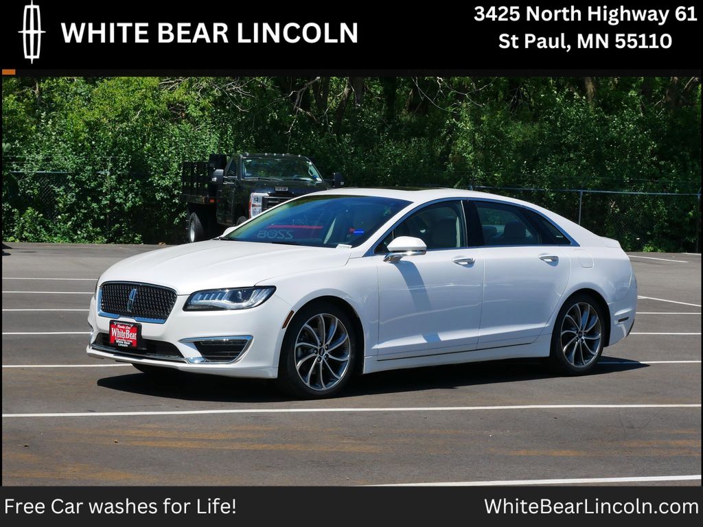 White Platinum Clearcoat Metallic 2019 Lincoln MKZ Sedan Front-Wheel Drive 6-Speed Automatic