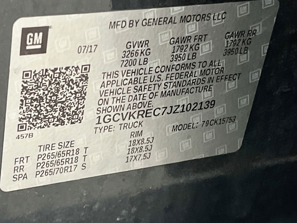 Used 2018 Graphite Metallic Chevrolet LT image 30