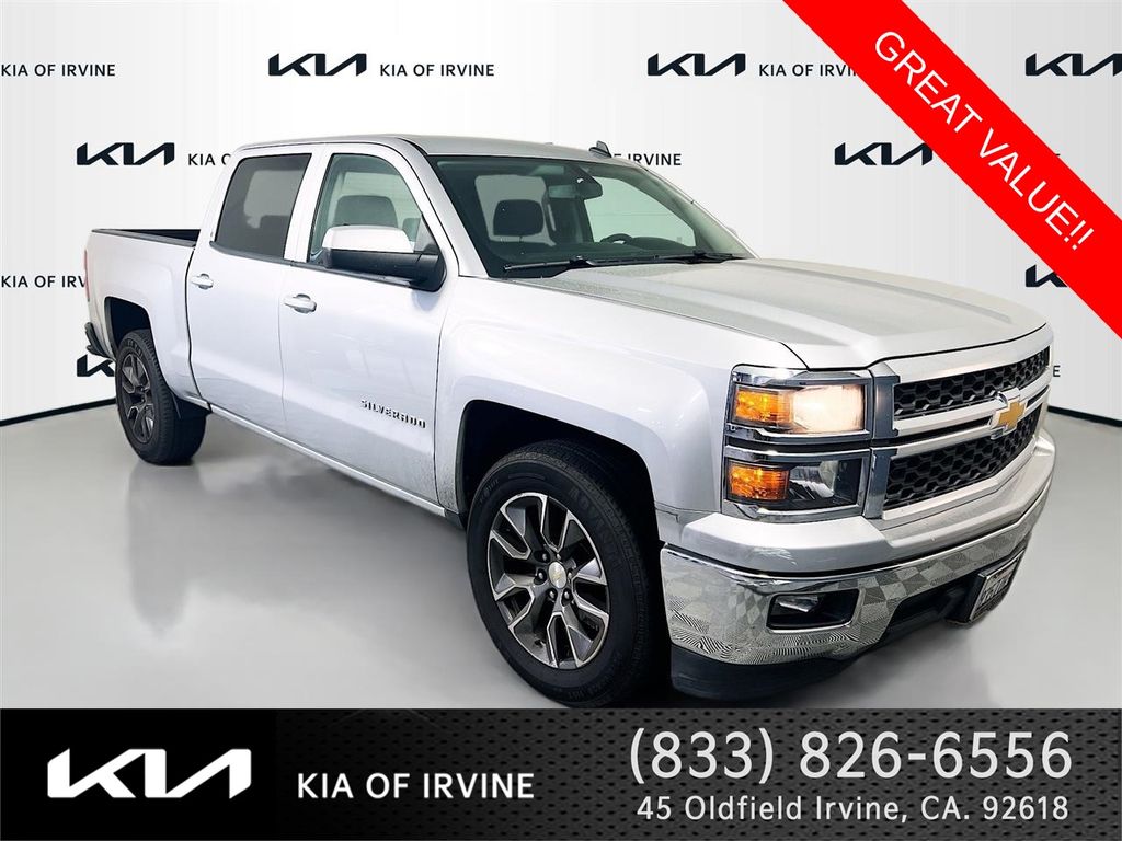 Silver Ice Metallic 2014 Chevrolet Silverado 1500 Pickup Truck 4X2 6-Speed Automatic Overdrive