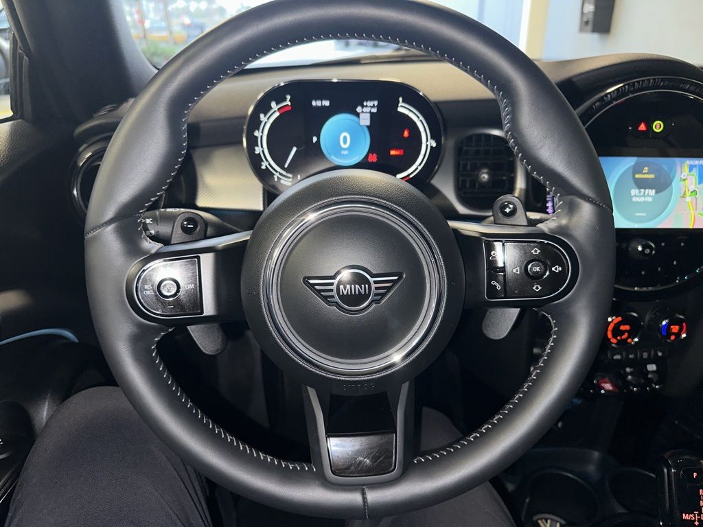 Thumbnail: 2024 MINI Cooper - 13