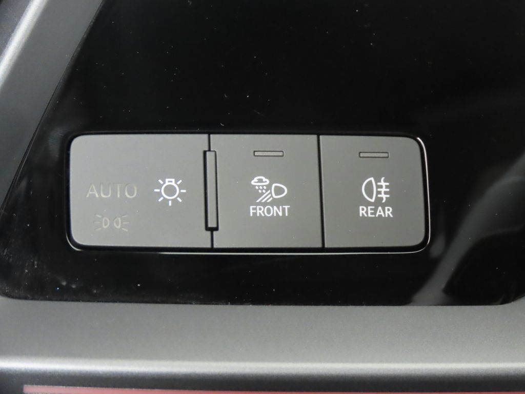 Thumbnail: 2025 Audi A3 - 18