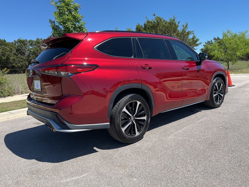 2021 Toyota Highlander XSE 4