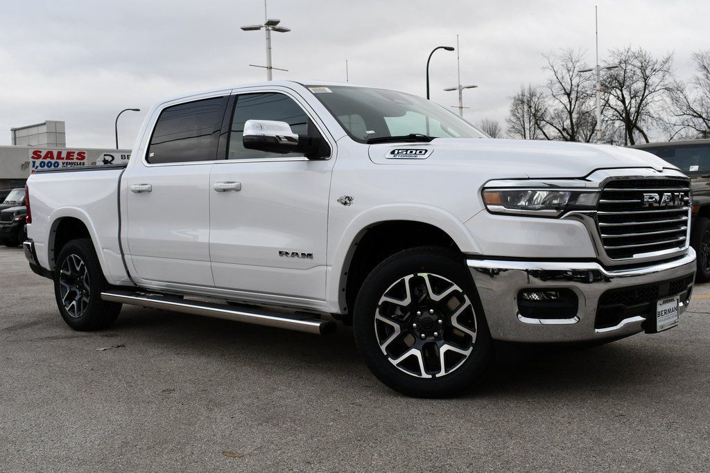 2026 RAM 1500 Laramie Crew Cab 4WD