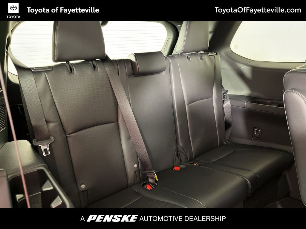 Thumbnail: 2026 Toyota Grand Highlander - 14