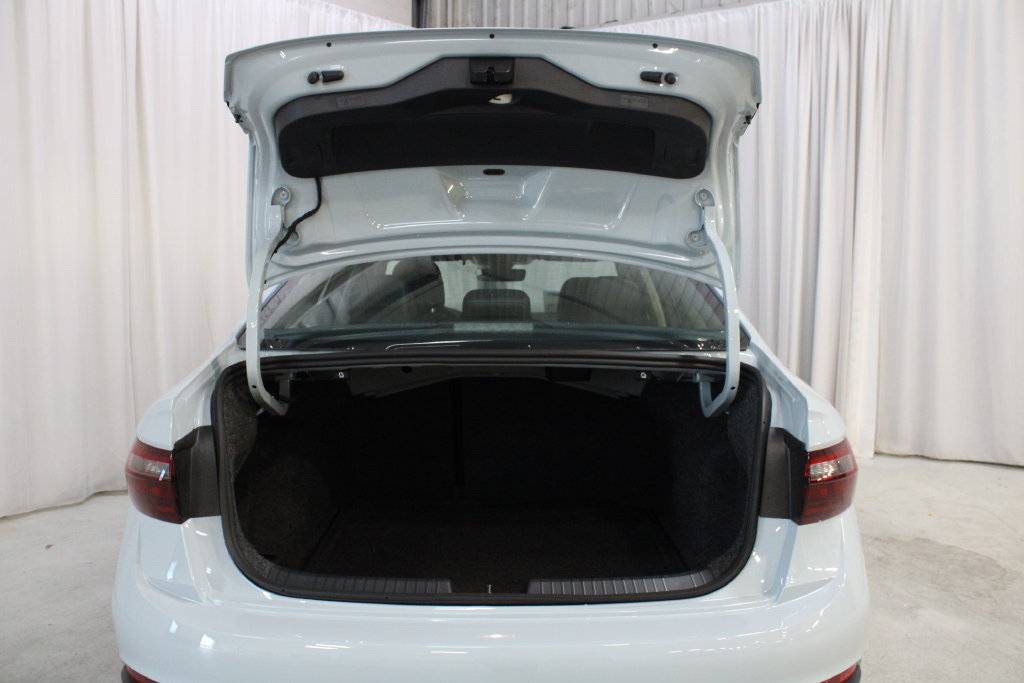 New 2027 Gray Volkswagen 1.5T SE image 31