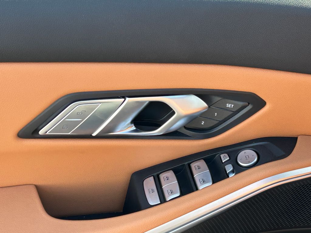2025 BMW 3 Series 330i 12