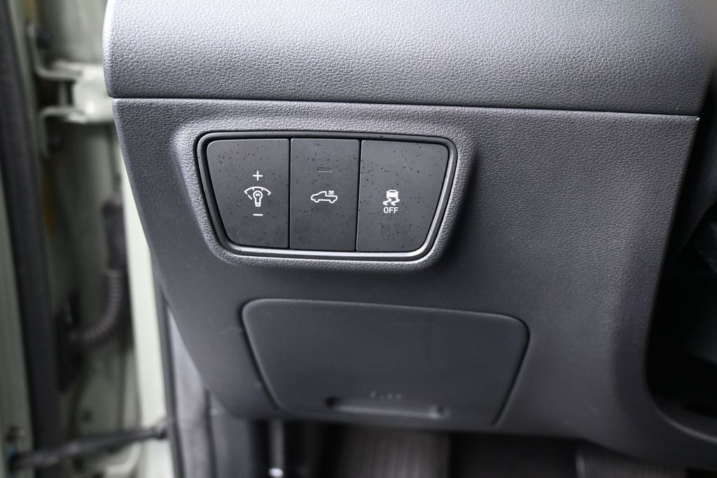 Used 2024 Sage Gray Hyundai SEL image 31