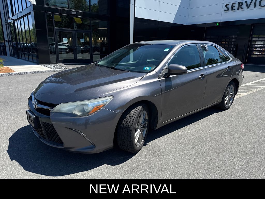 Predawn Gray Mica 2015 Toyota Camry SE Sedan Front-Wheel Drive 6-Speed Automatic