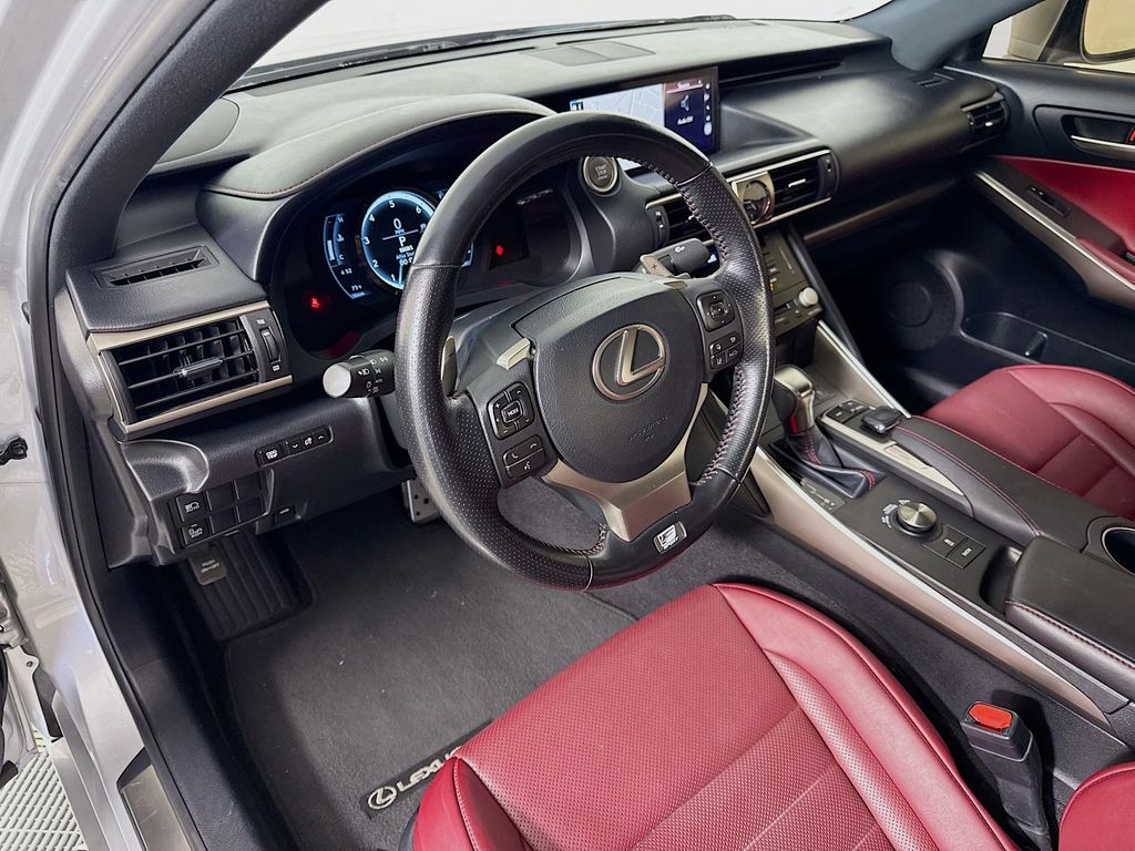 Thumbnail: 2017 Lexus IS - 9