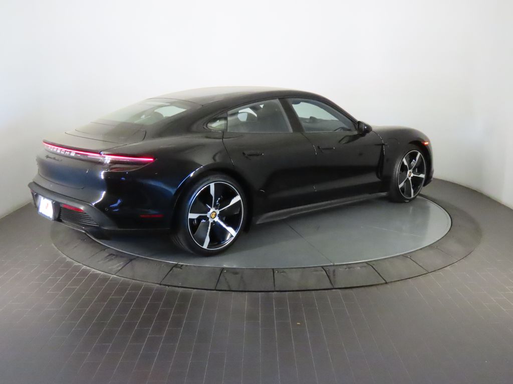 Thumbnail: 2024 Porsche Taycan - 7