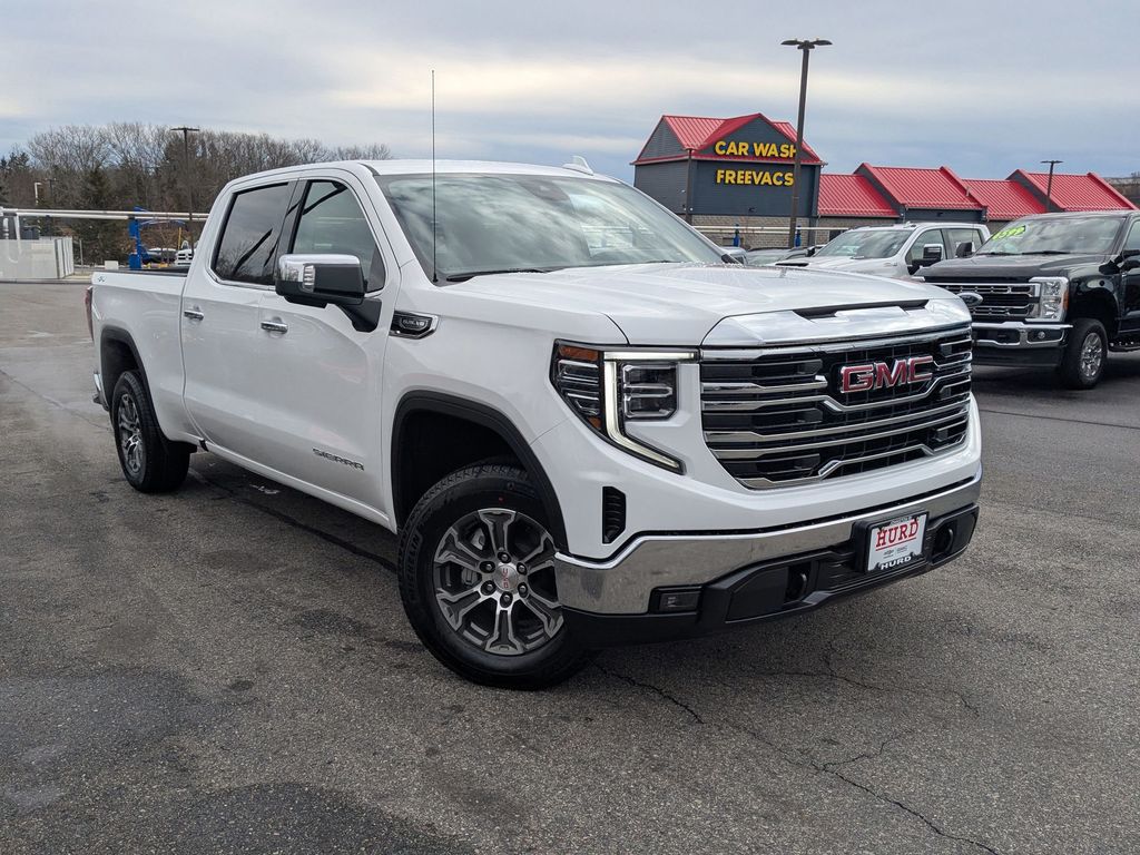 2026 GMC Sierra 1500 SLT Crew Cab 4WD