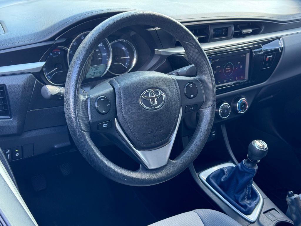 2015 Toyota Corolla L 16