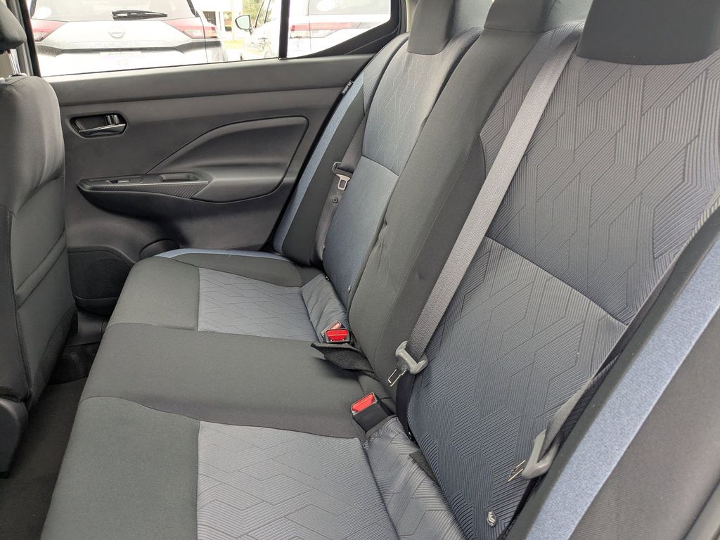 New 2025 Nissan Versa Sedan