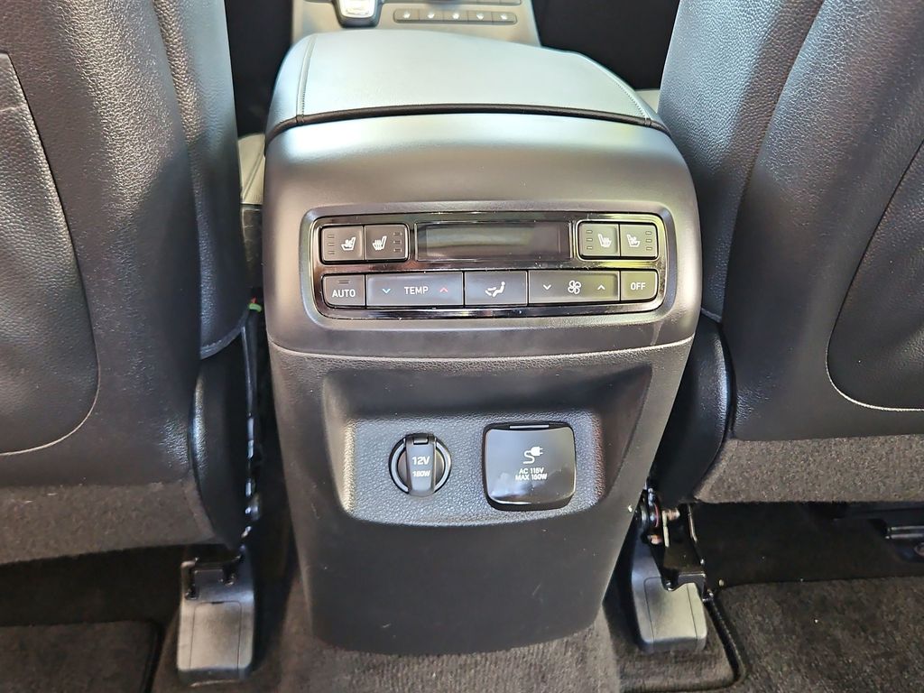 2023 Hyundai Palisade Limited Black at Jones Ford