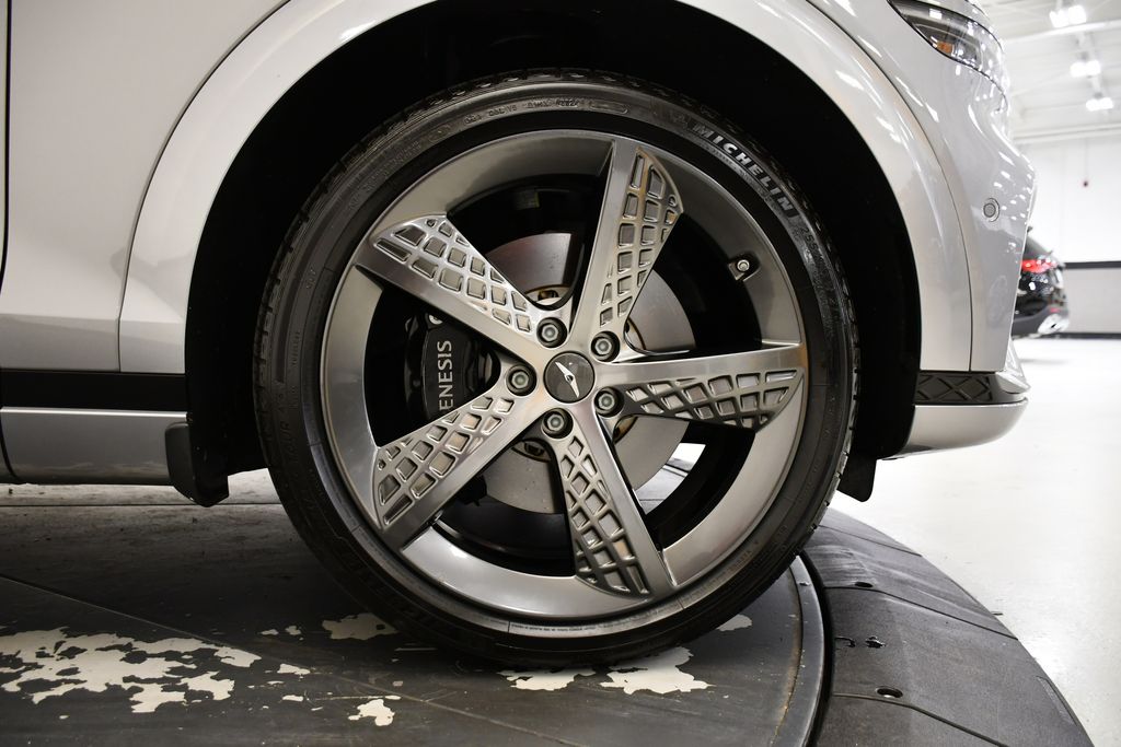 Thumbnail: 2025 Genesis GV70 - 16